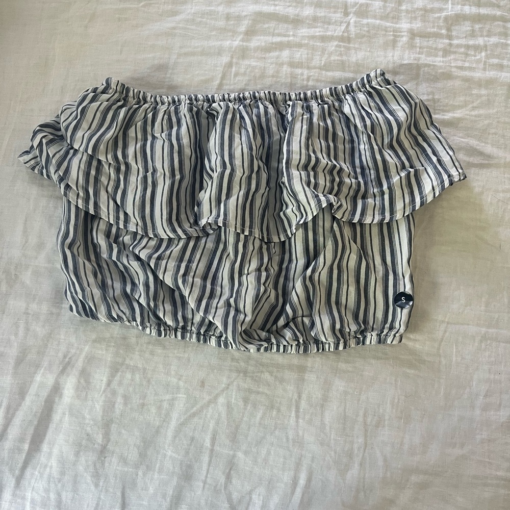 NWT hollister strapless shirt